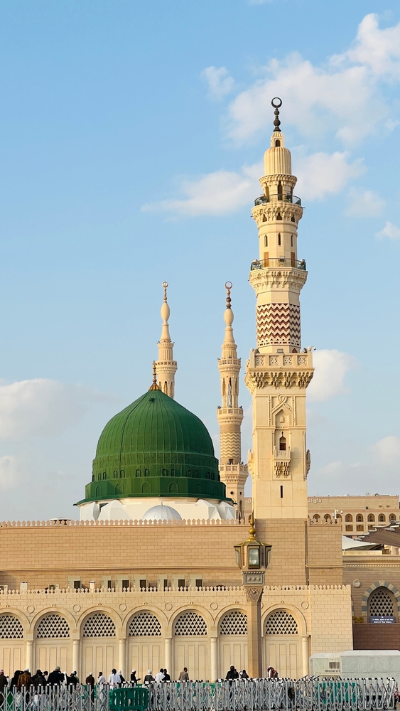 June July 2026 Umrah package with hotel Olayan Al Khalil and Arjawan Rose Madinah